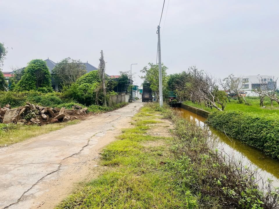 Đất nền Cửa Lò 196m² giá chỉ 3.xx tỷ - Cơ hội đầu tư gần biển!