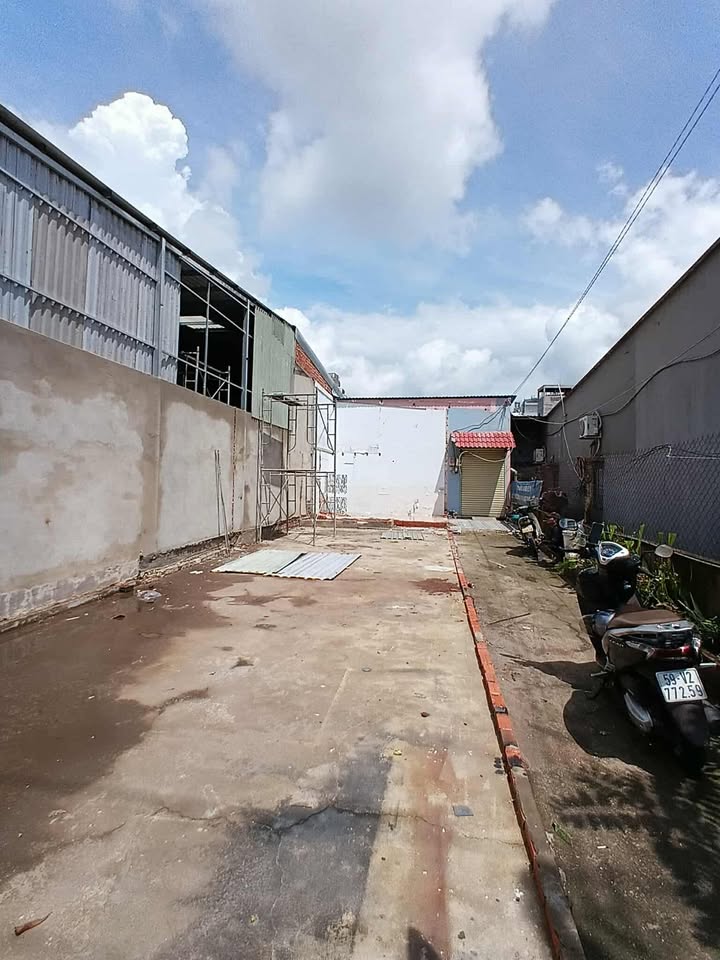 Đất mặt tiền TL Thạnh Lộc, Quận 12, 167m² chỉ 8.1 tỷ - Cơ hội đầu tư tuyệt vời!