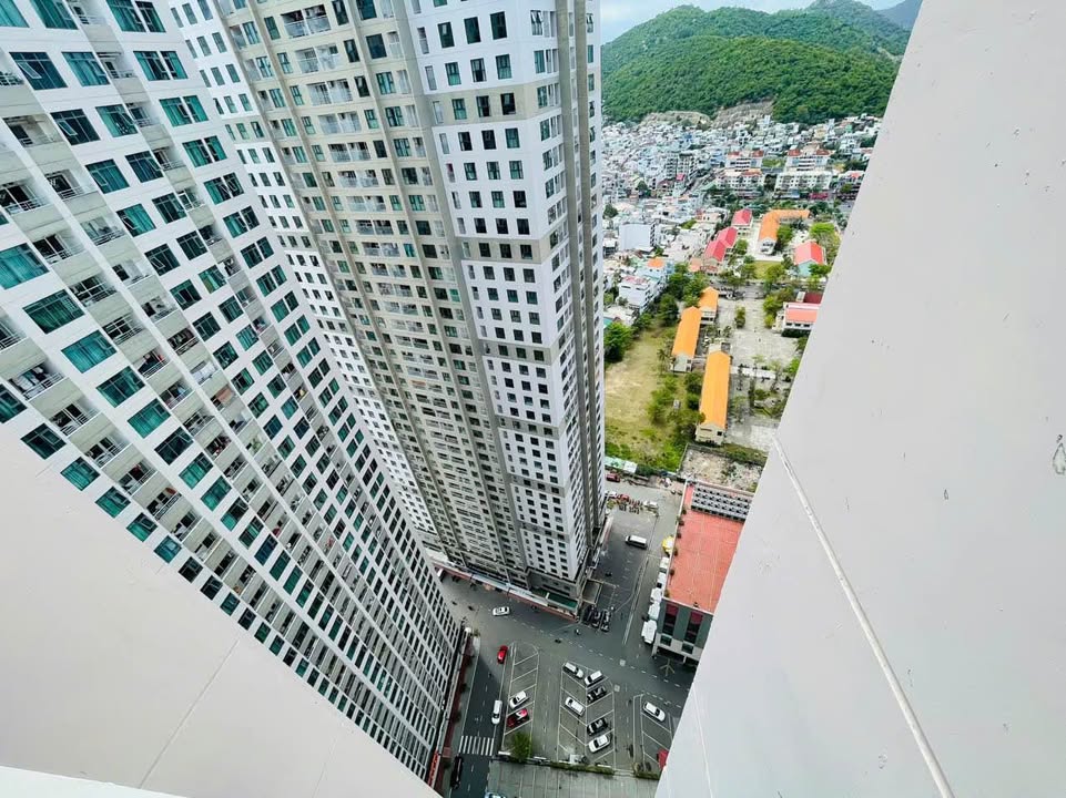 Căn hộ Mường Thanh Viễn Triều Nha Trang 68m² giá 2.95 tỷ - View biển tuyệt đẹp!