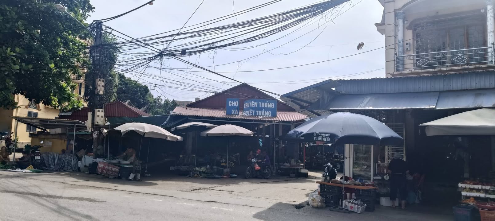 Bán đất tặng nhà C4 tại cổng chợ Quyết Thắng - 116m², mặt tiền 9,20m, giá thỏa thuận!