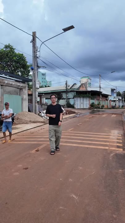 Đất nền mặt tiền đường Nguyễn Thế Lịch, Pleiku 280m² - Giá chỉ 2.8 tỷ!