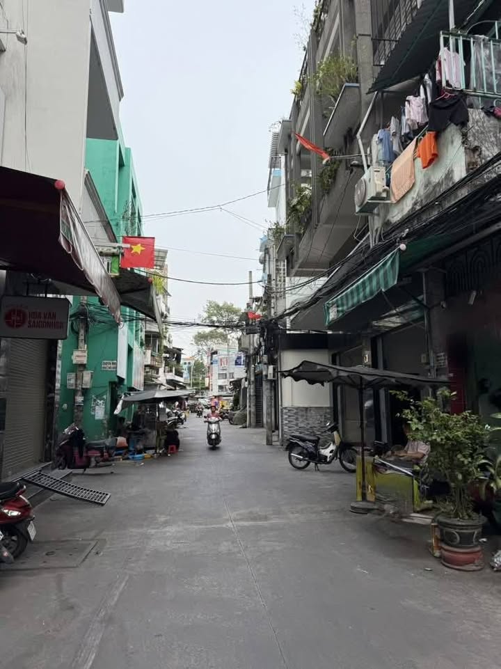 Nhà riêng Lý Thái Tổ, Q.10 – 60m² giá 11 tỷ - Đầu tư sinh lời hấp dẫn!