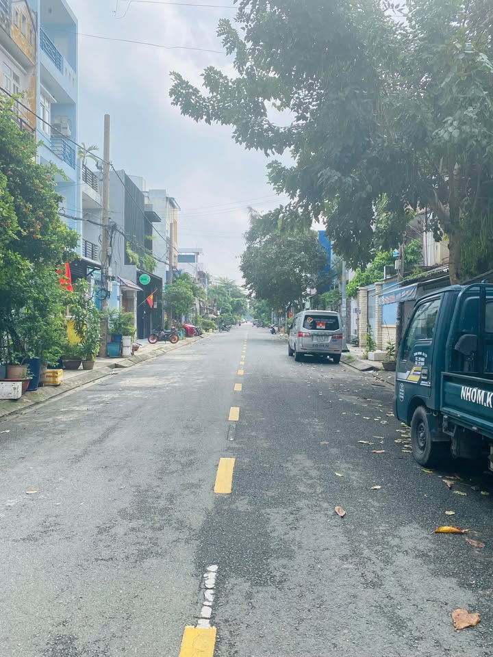 FrontHouse Tân Phú 80m² giá 11.5 tỷ - Mặt tiền đường 12m, sẵn sàng giao dịch!