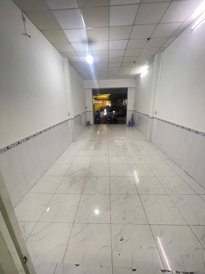 Nhà nguyên căn mặt tiền chợ Bình Trị Đông 140m² giá 13 triệu - Kinh doanh đắc địa!