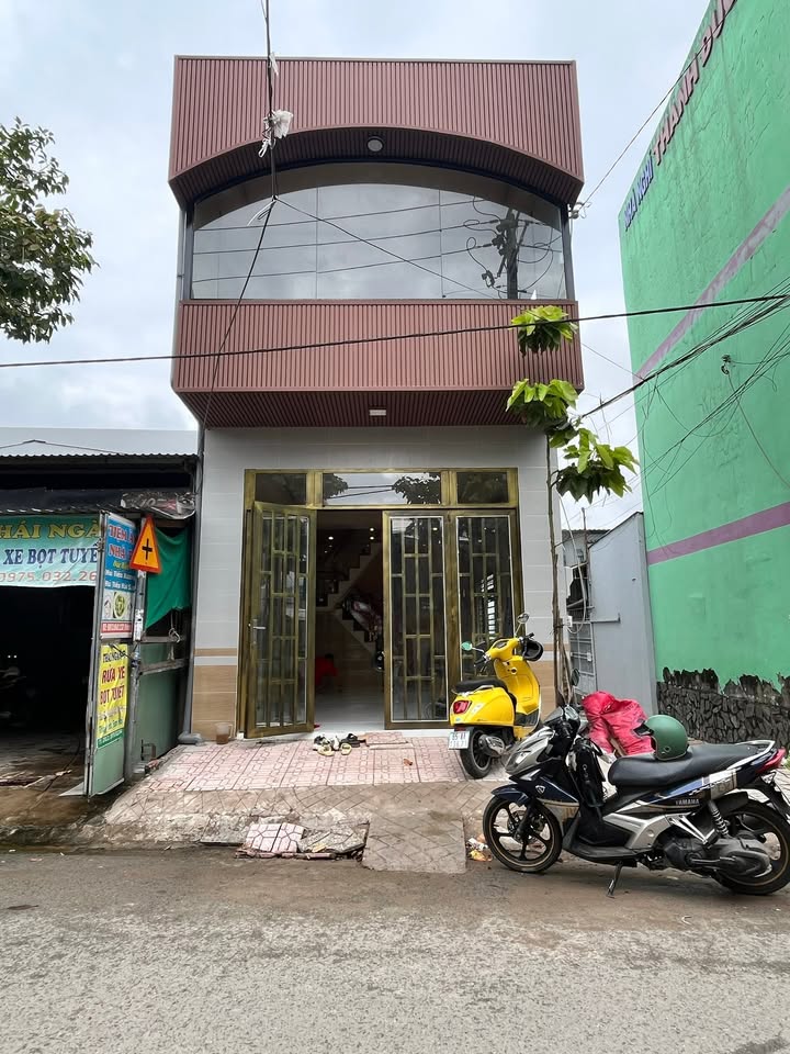 Nhà mặt tiền đường Nhật Tảo, Cái Răng, Cần Thơ 40m² giá 2.9 tỷ - Kinh doanh thuận lợi!