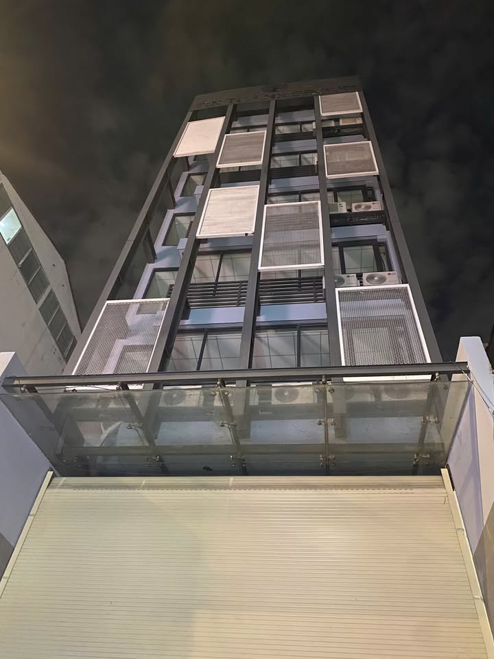 Cho thuê tòa nhà mặt tiền đường Phổ Quang, Tân Bình 242m² giá 270 triệu/tháng - Vị trí đắc địa cho kinh doanh