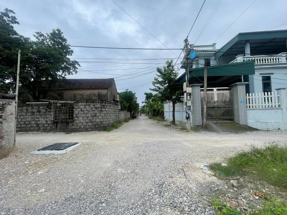 Đất nền Duy Hải 117m² giá 2x triệu/m² - Lô áp góc hướng Đông tiện lợi!