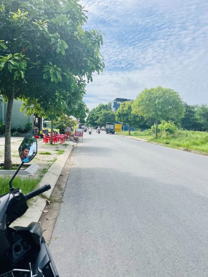 Đất nền KDC Vĩnh Lộc Bình Chánh 100m² giá 5 tỷ - Cơ hội đầu tư hiếm có!