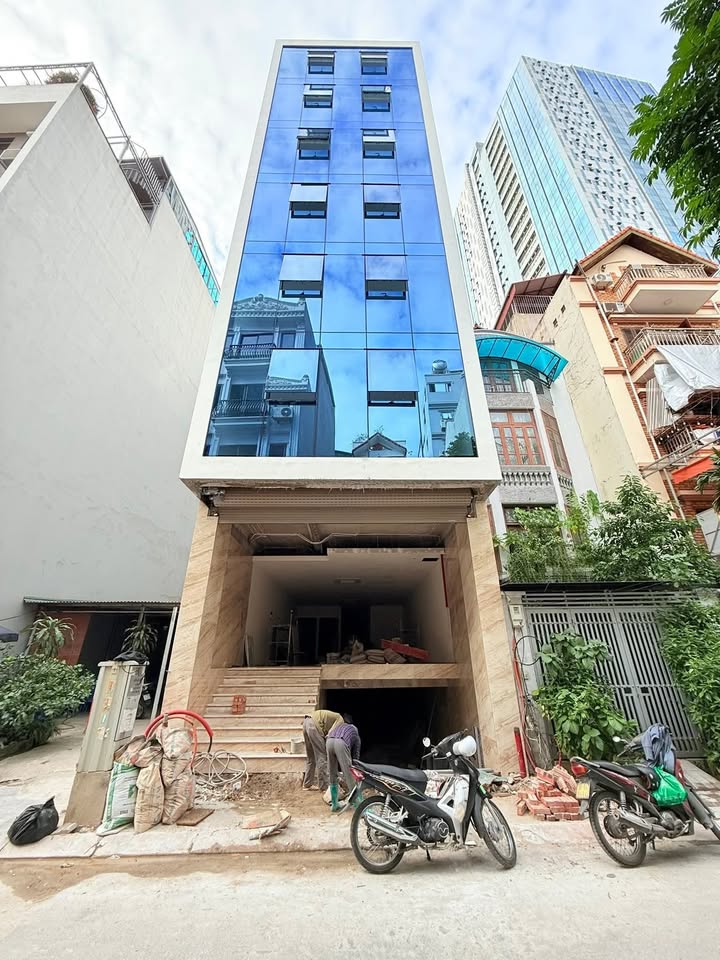 FrontHouse Lạc Long Quân 108m² giá thỏa thuận - Siêu phẩm hiếm có tại Tây Hồ!