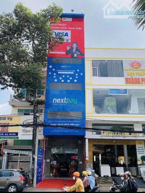 Nhà mặt tiền đường 3/2 Ninh Kiều 88m² giá 35 triệu - Vị trí kinh doanh sầm uất!