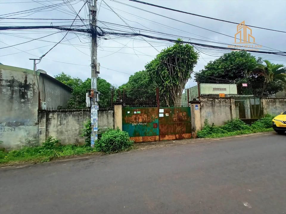 Đất mặt tiền Hoàng Thế Thiện Buôn Ma Thuột 4 sào giá 36 tỷ - Cơ hội đầu tư hấp dẫn!