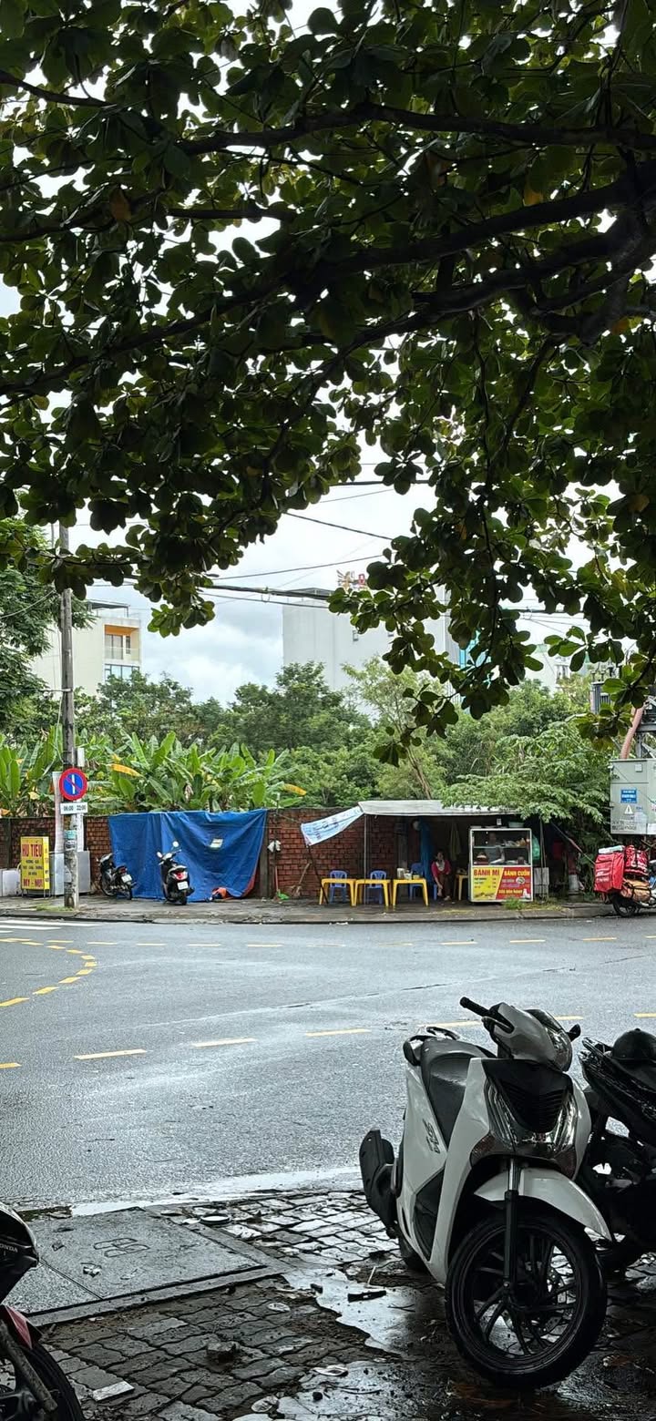 Cho thuê mặt bằng riêng chủ đường Núi Thành 27m² - Giá chỉ 12 triệu/tháng