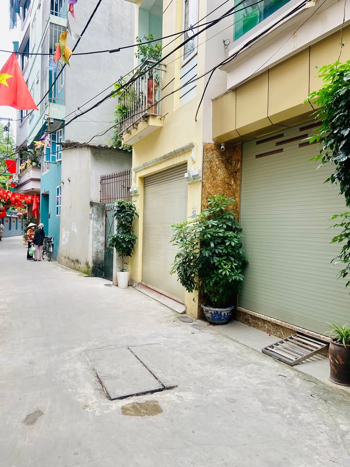 Nhà phố Xuân Đỉnh 51m² giá 13 tỷ - Sổ đỏ nở hậu, ô tô đỗ cửa!