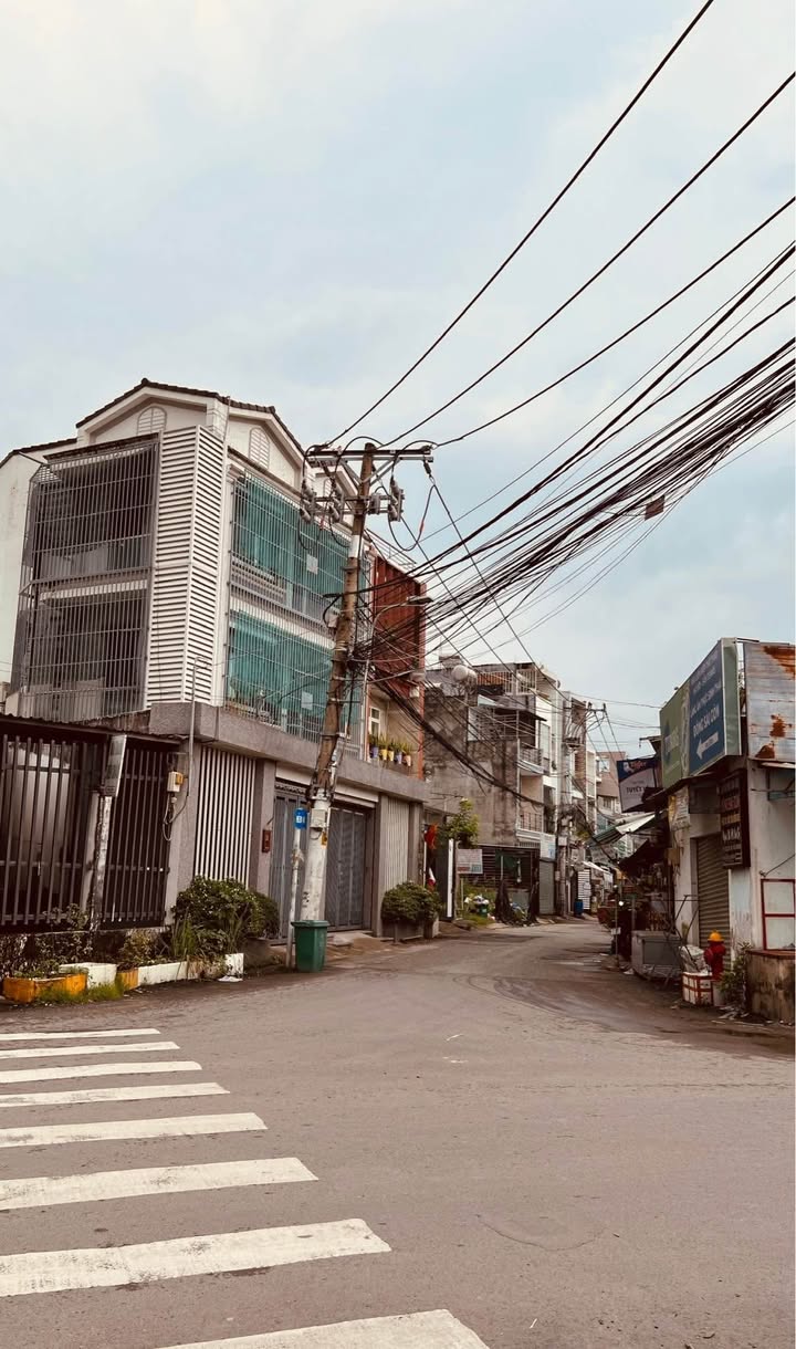 Bán biệt thự mini 3 tầng mặt tiền kinh doanh KDC Gò Cát 179m² giá 20 tỷ - Đầu tư sinh lời ngay!