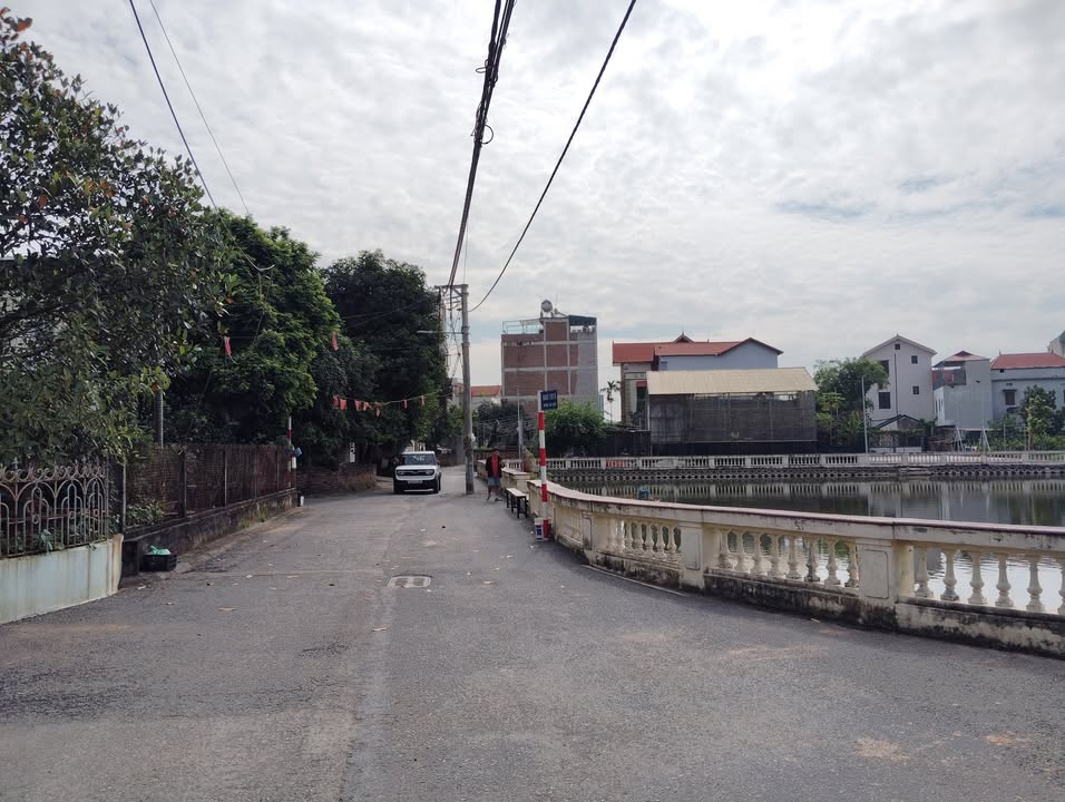 Đất nền góc Đông Dư 50m² giá 5 tỷ - Giao dịch ngay trong ngày!