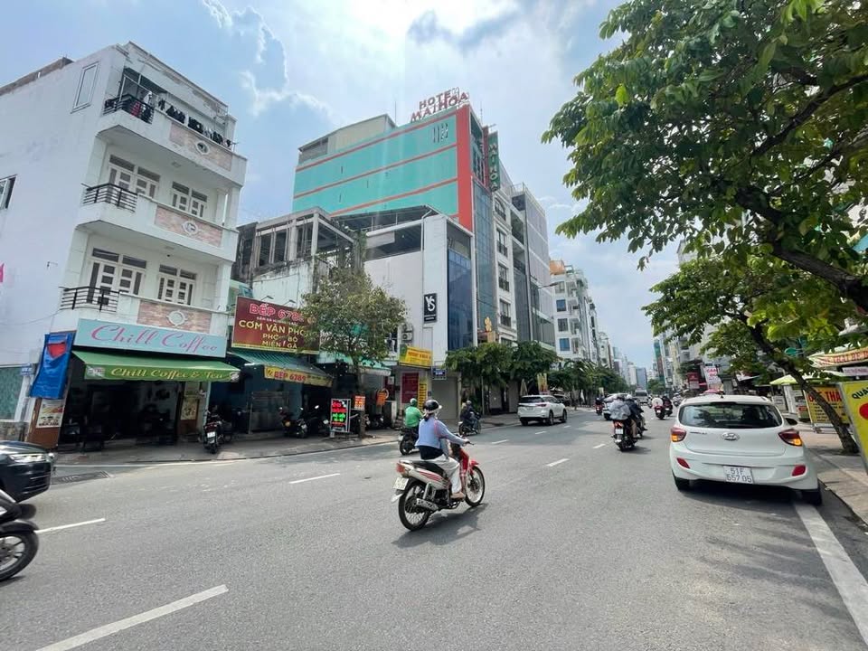 FrontHouse Bạch Đằng, Tân Bình 84.6m² giá 19.5 tỷ - Vị trí đắc địa, tiềm năng lớn!