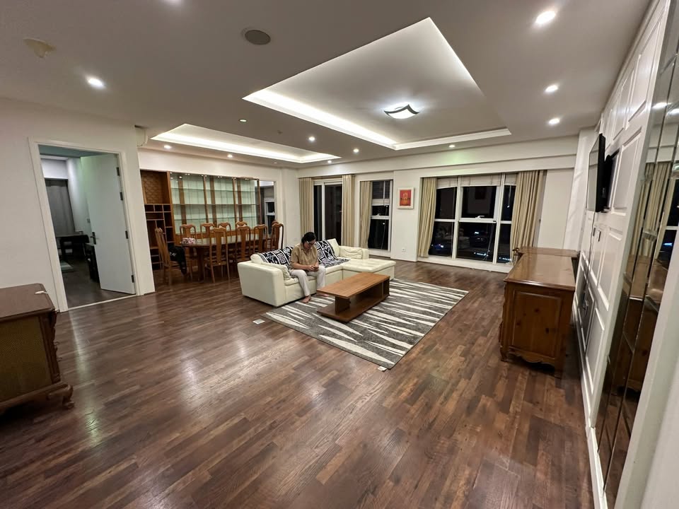 Căn hộ 154m² Tòa L - Ciputra Tây Hồ - Cho thuê giá thỏa thuận hấp dẫn!