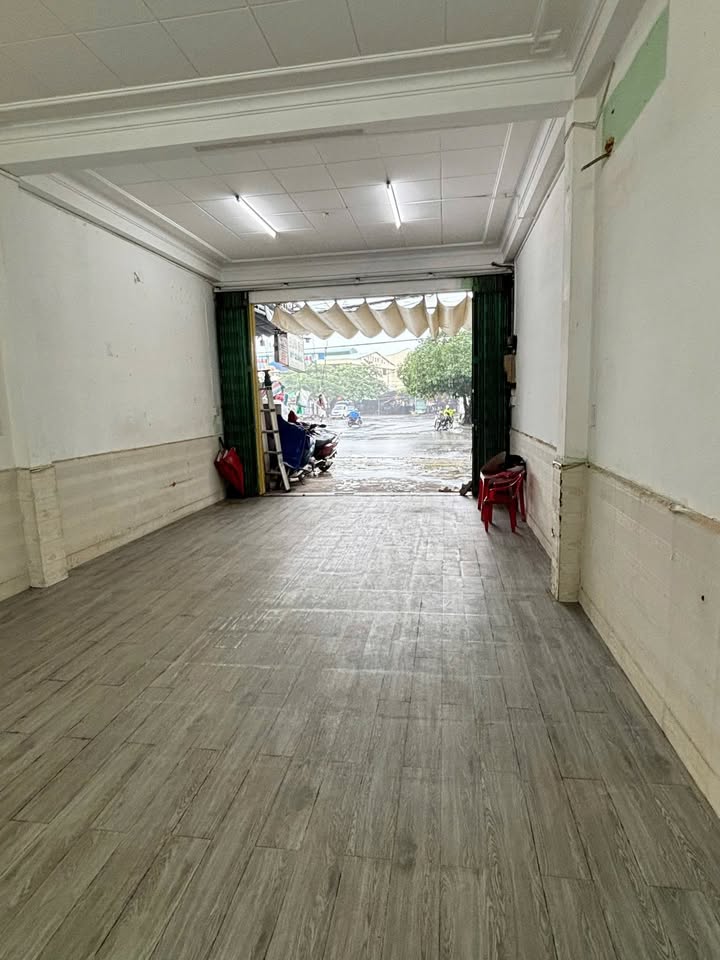 Cho thuê mặt bằng đường Âu Cơ, Đà Nẵng - Vị trí đắc địa, thuận lợi kinh doanh