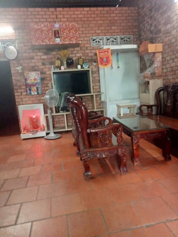 Nhà cấp 4 Tân Vĩnh Hiệp 142m² giá 2.1 tỷ - Sổ hồng riêng, chính chủ!