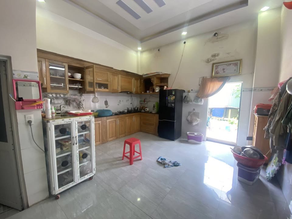 Mặt tiền Nguyễn Thị Minh Khai Dĩ An 81m² giá 6.8 tỷ - Cơ hội đầu tư vàng!