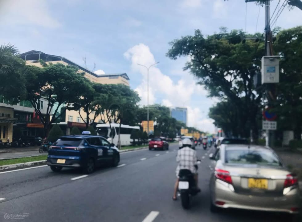 Mặt tiền kinh doanh Nguyễn Hữu Thọ 250m² giá 43.5 tỷ - Cơ hội đầu tư tuyệt vời!