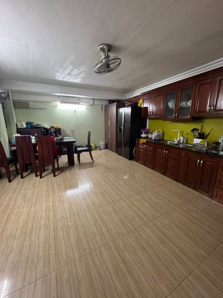 Đất nền Trần Quốc Vượng, Cầu Giấy 120m² - Kinh doanh sầm uất, sổ đỏ chính chủ!