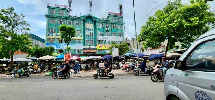 Đất nền Thạch Bàn 151m² giá 17,67 tỷ - Chính chủ cần bán gấp!