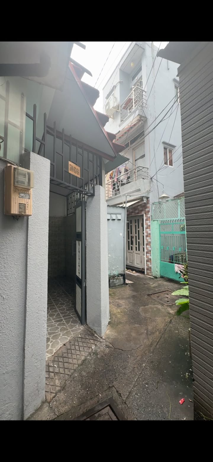 Nhà phố Đoàn Văn Bơ, Quận 4, 70m² giá 2.65 tỷ - Chỉ việc dọn vào ở!