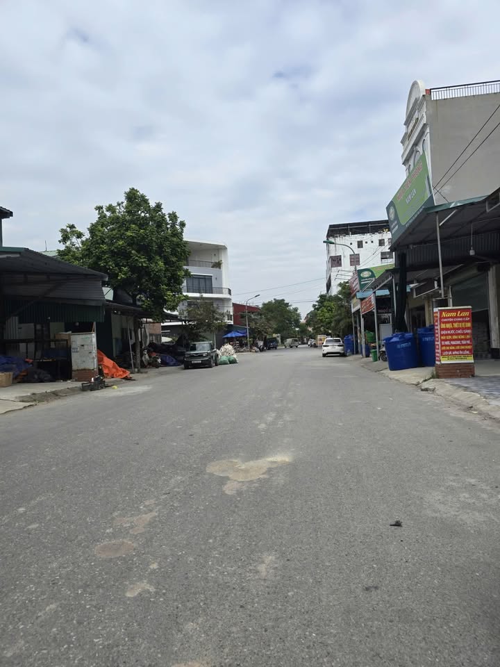 Đất TTTM Dân Tiến Khoái Châu 91m² giá 9 tỷ - Cơ hội đầu tư sinh lời cao!