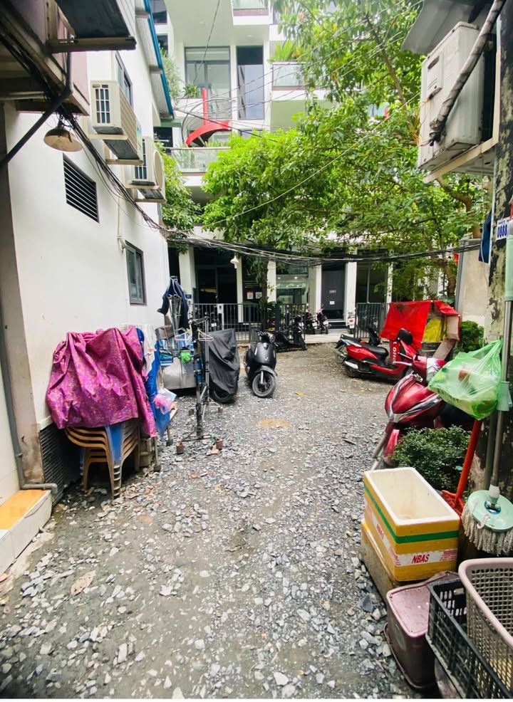 Nhà bán trung tâm quận 3, 27m² giá 4.9 tỷ - Kết cấu 3 tầng cho thuê ổn định!