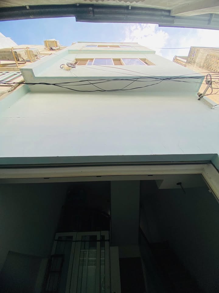 Nhà 4 tầng Lê Thị Riêng, P.Bến Thành, Q1 giá 7.3 tỷ - Sổ đỏ chính chủ, giao nhà ngay!