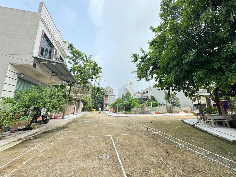 Đất phân lô Tân Hà Gia Khánh 80m² giá 1.199 tỷ - Vị trí đắc địa gần chợ và trường học!