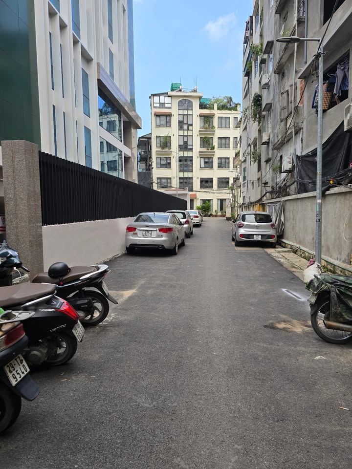 Nhà cho thuê Ngõ 42 Trần Cung, 55m² giá 8.5 triệu - Sửa mới, đẹp để ở ngay!