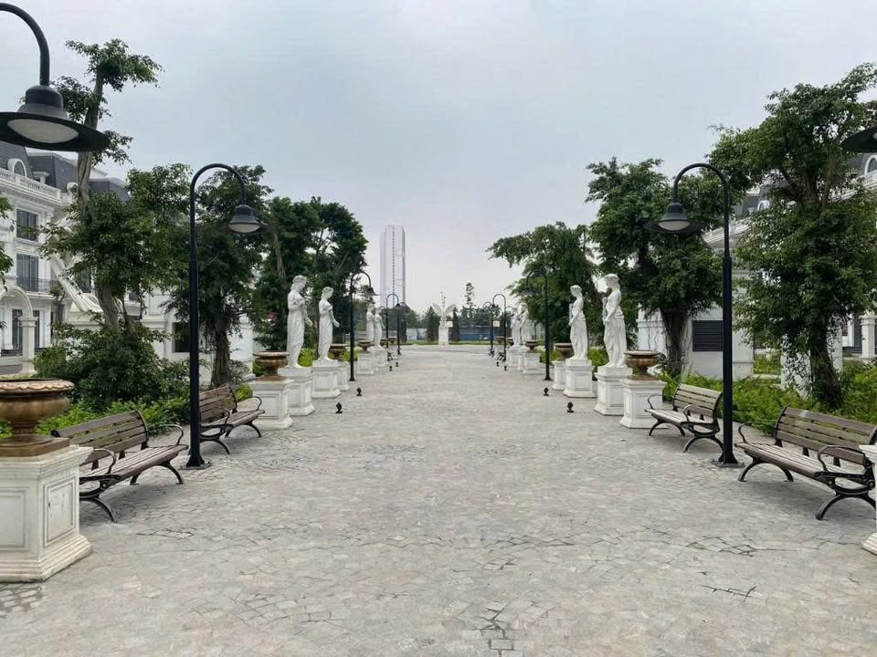 Shophouse cho thuê tại FLC Premier Parc 100m² giá từ 20 triệu - Mặt tiền rộng, vị trí đắc địa!