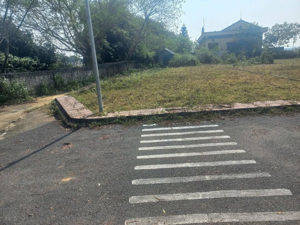 Đất nền Đồng Trúc Thạch Thất 184m² giá thỏa thuận - Sẵn sàng đầu tư!