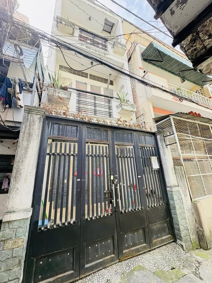 Nhà đẹp Ngô Quyền, Quận 10, 38m² giá 7.1 tỷ - Đầu tư sinh lời ngay!