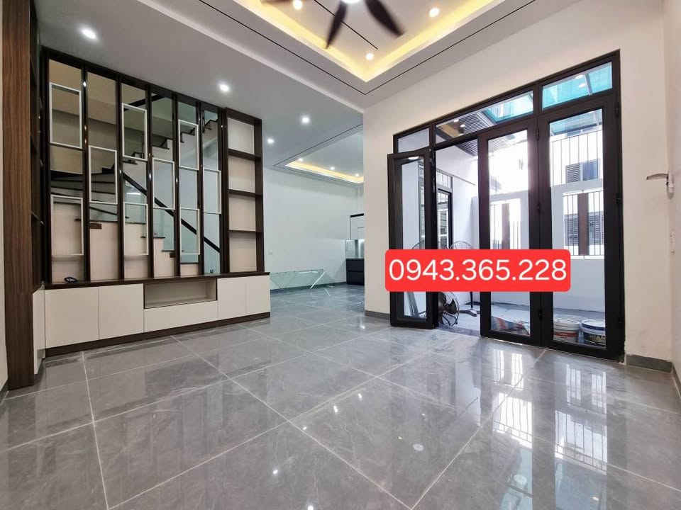 Bán nhà 3 tầng Trần Đăng Ninh 61m² giá 2.299 tỷ - Full công năng, ngõ rộng thoáng