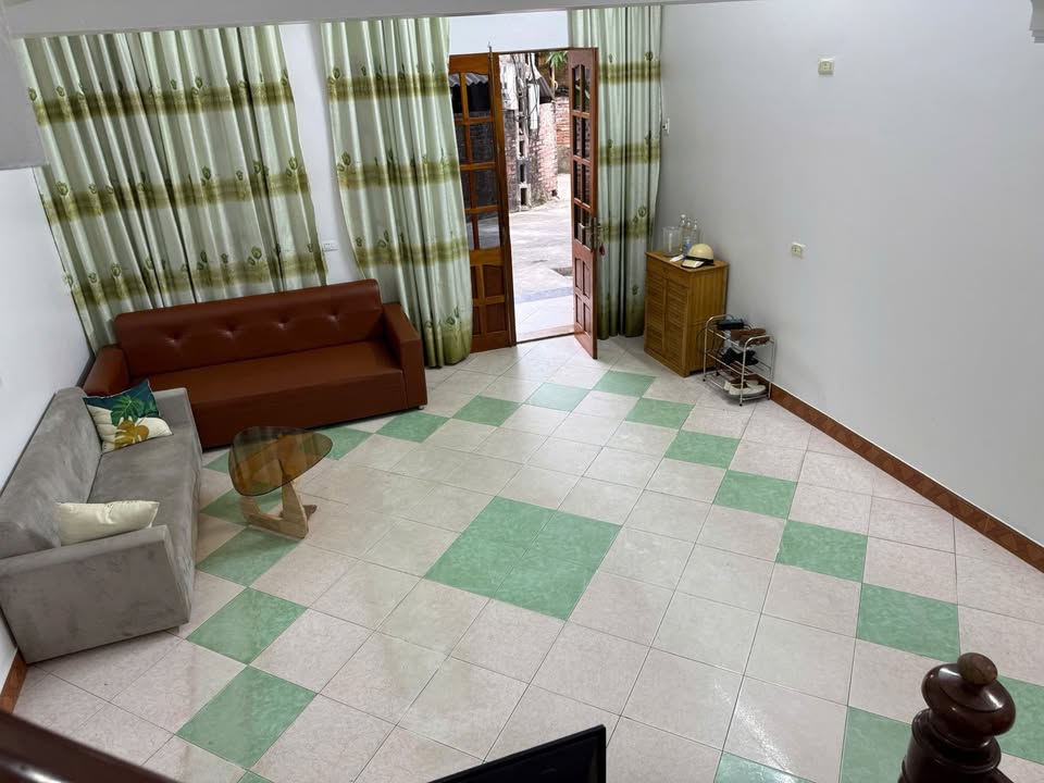 Nhà 3 tầng tại phường Minh Xuân, Tuyên Quang, 65m², giá 3 tỷ - Vị trí trung tâm, sẵn sàng vào ở!