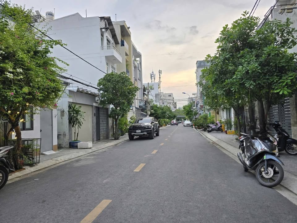 FrontHouse đường Lâm Văn Bền, Tân Quy, Quận 7 - Diện tích 128m², giá 30 tỷ - Kinh doanh lý tưởng!