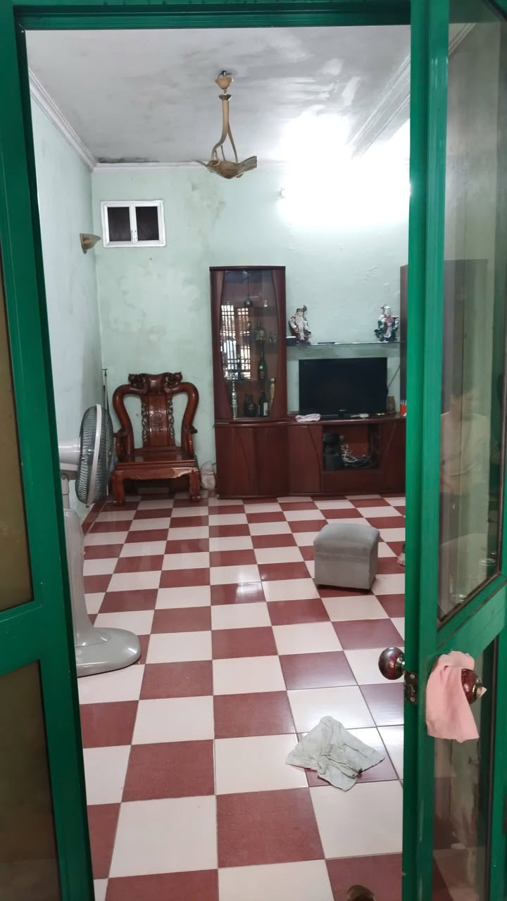 Nhà cho thuê tại ngõ 43 Hai Bà Trưng, Hoàn Kiếm 50m² - Phù hợp cho hộ gia đình!