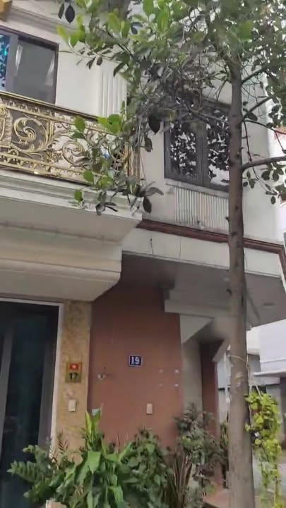 Nhà cho thuê nguyên căn khu TĐC Phú Diễn 36m² giá 22 triệu - Thang máy tiện lợi!