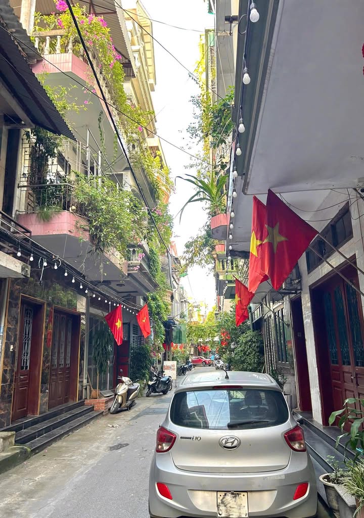 Nhà phố Kim Giang 68m² – 4 tầng – Mặt tiền rộng – Giá 10 tỷ - Sẵn sàng vào ở!