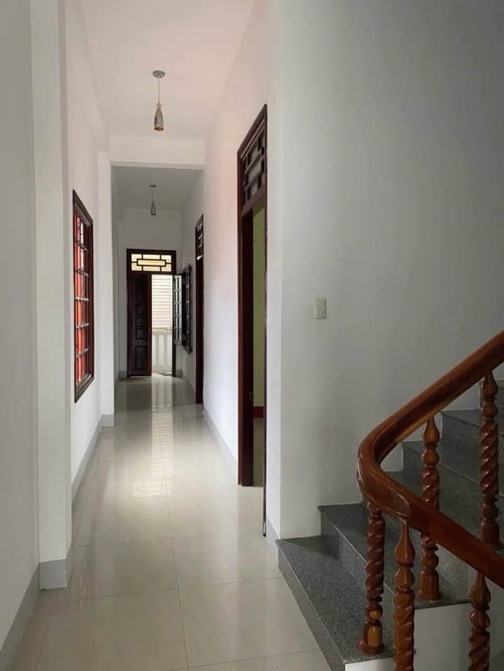 Nhà 2 Mê Nội Bộ Bà Triệu, Phường 7, Tuy Hoà 100m² giá 5.1 tỷ - Sổ đỏ chính chủ!