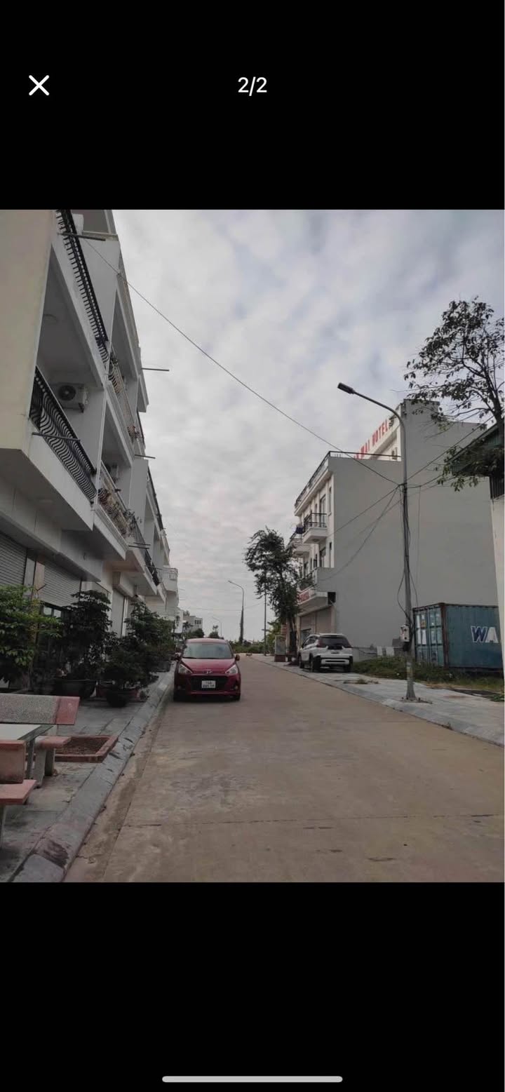 Nhà 3 tầng Khu đô thị Ban Mai Bãi Cháy 80m² giá 40 tỷ - Nội thất đầy đủ, khu vực sầm uất!