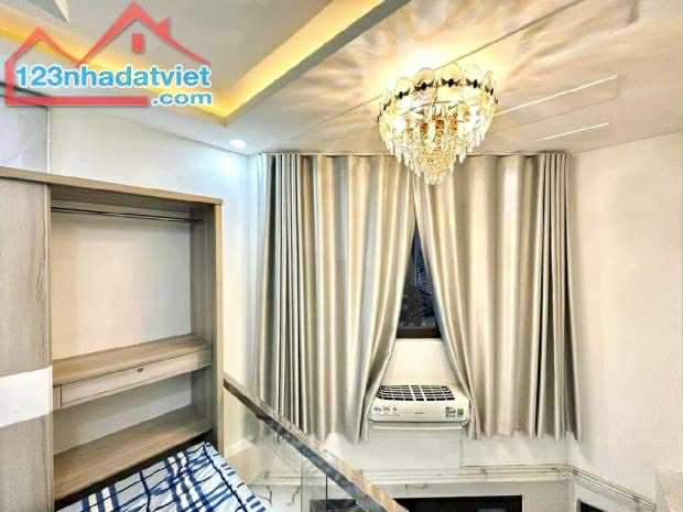 Nhà phố Nguyễn Cảnh Chân Quận 1 25m² giá 9 tỷ - Giảm ngay 500 triệu!