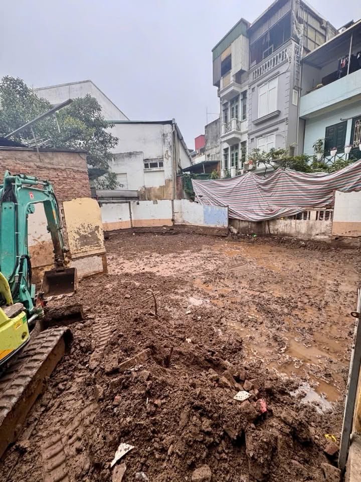 Đất Nghi Tàm 145m² giá 18 tỷ - Cơ hội đầu tư cực hấp dẫn!