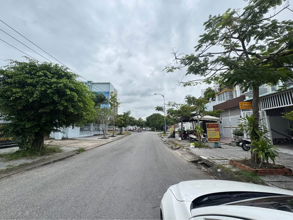 Bán nhà mặt tiền đường Nam Kỳ Khởi Nghĩa, Rạch Giá 100m² giá 4 tỷ - Đầu tư sinh lời ngay!