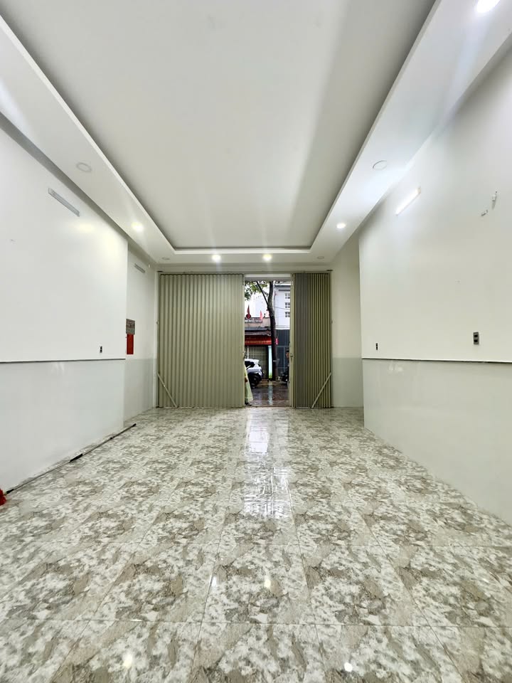 Nhà cho thuê tại Phan Chu Trinh, Buôn Ma Thuột 2 tầng - Phù hợp văn phòng, kinh doanh online!