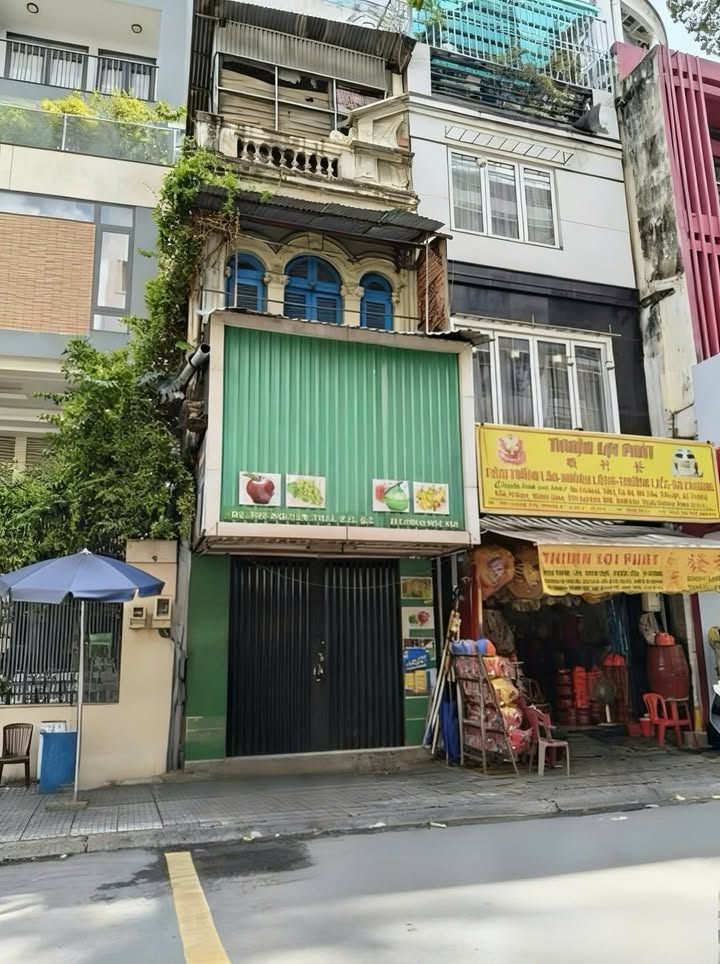 Nhà mặt tiền Nguyễn Trãi, Q1 cho thuê 33m² - Kinh doanh sầm uất ngay trung tâm!