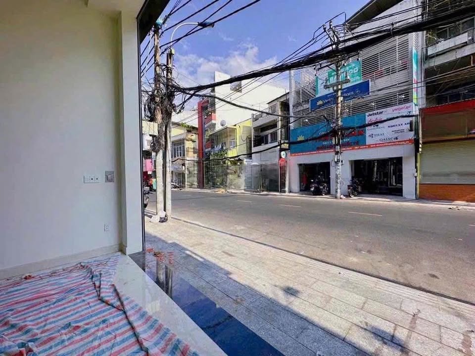 FrontHouse cho thuê tại Huỳnh Văn Bánh, Phú Nhuận 54m² - Vị trí đắc địa kinh doanh!